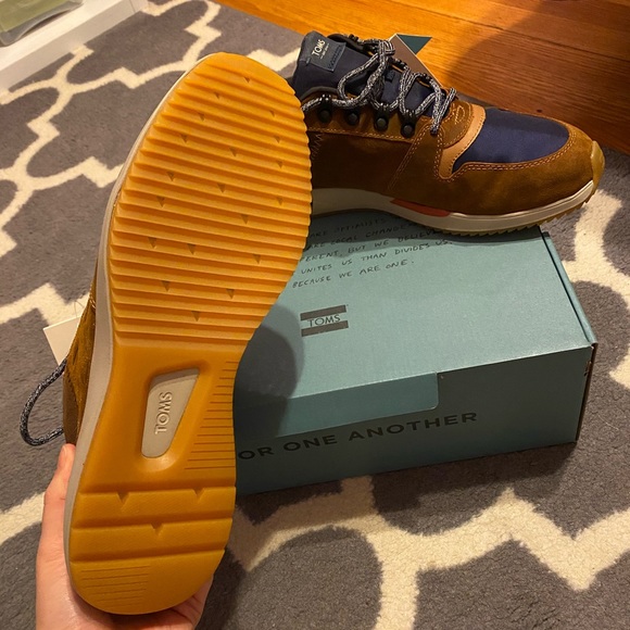 Brand New with tags guys TOM shoes - Picture 5 of 6